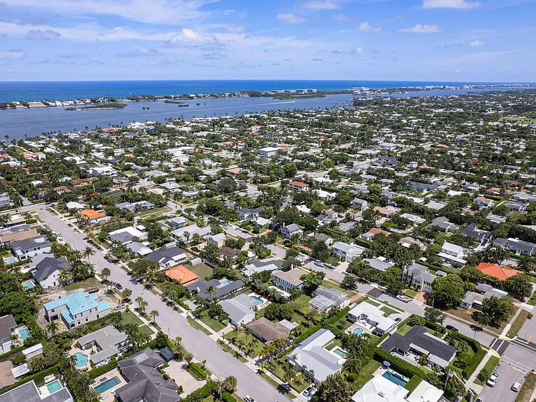 360 Palmetto St — Photo 36