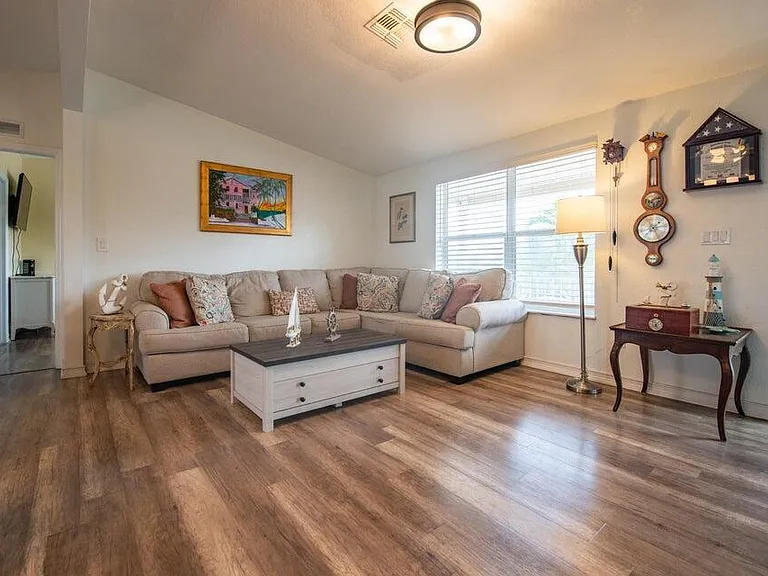 27376 Tobago Ln — Photo 43