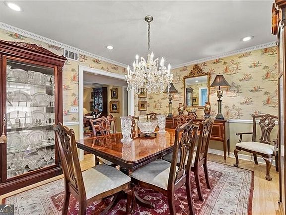 5th image of 3825 Lavista Rd APT Y3