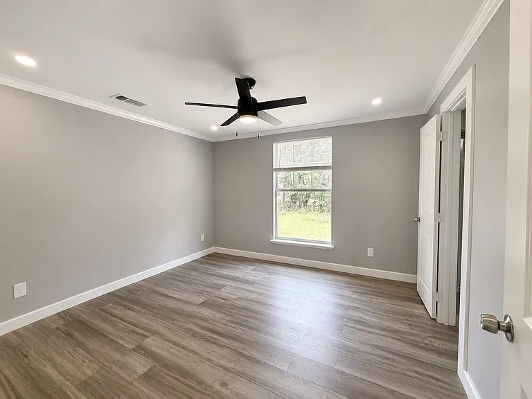 1306 Locust St — Photo 16