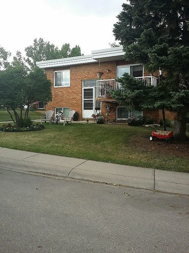 A Great Duplex/ Apartment In "North Haven" — Photo 1