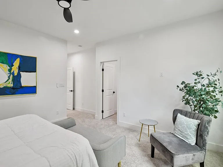 6808 Madrid St — Photo 28