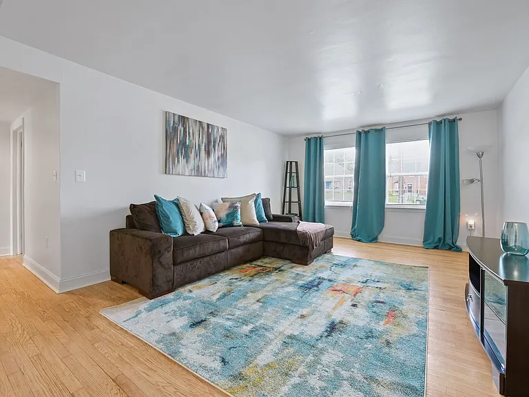 Loch Raven Village Apartments — Photo 18