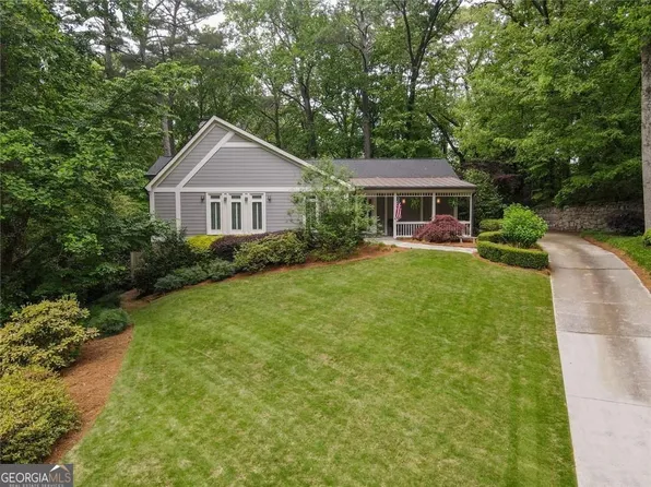 6090 Weatherly Dr, Atlanta, GA 30328