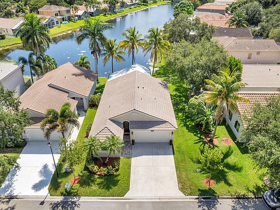 2nd image of 4912 NW 55TH Boulevard