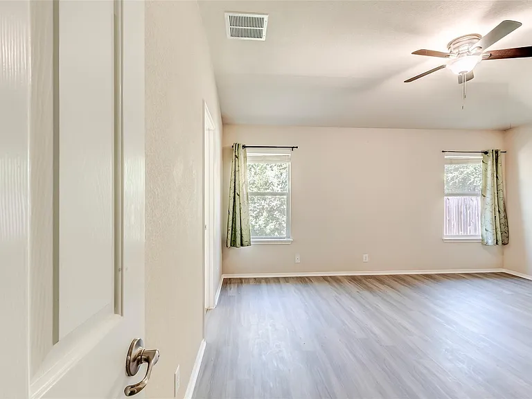 309 Riverine Way — Photo 18