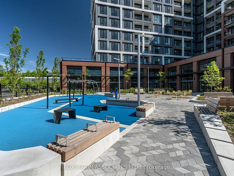 858 Dupont St #806 — Photo 38