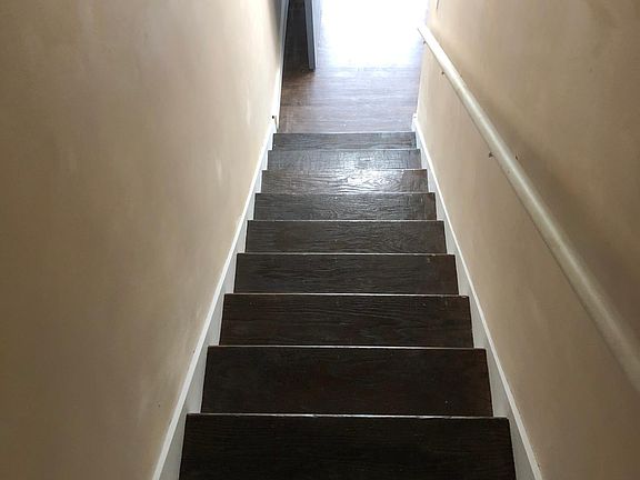Unit B entrance