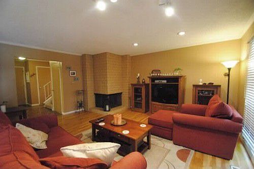 2nd image of 10239 Foster St