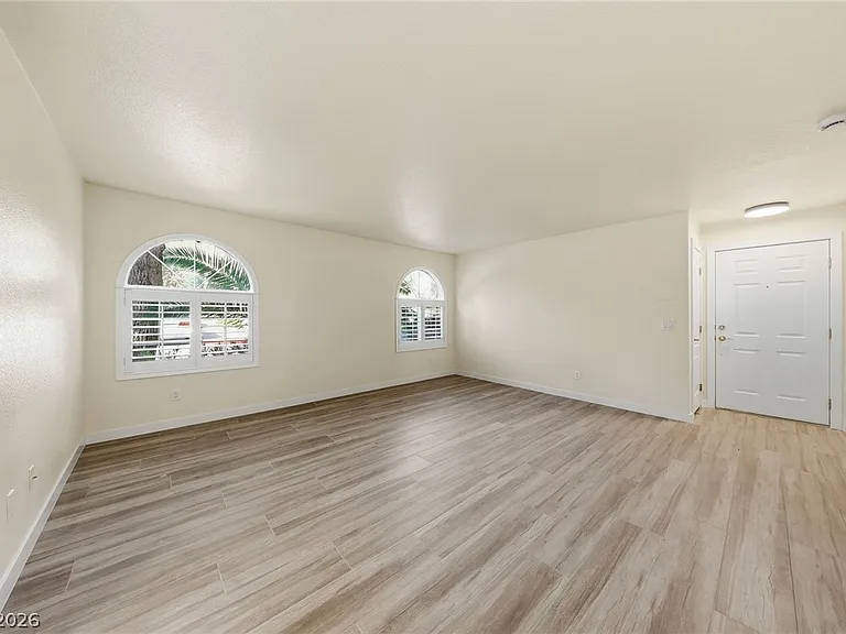 9325 W Desert Inn Rd #151 — Photo 2