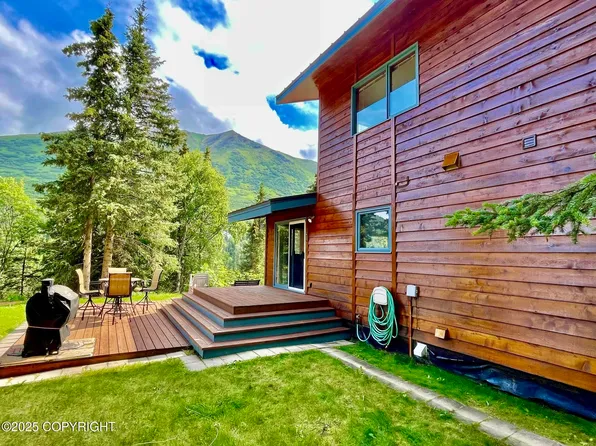 4453 Birdsong Dr, Eagle River, AK 99577
