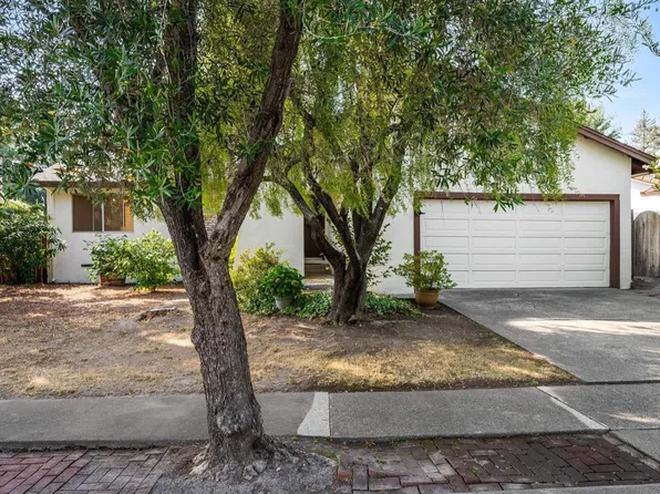 573 Este Madera Drive, Sonoma, CA 95476