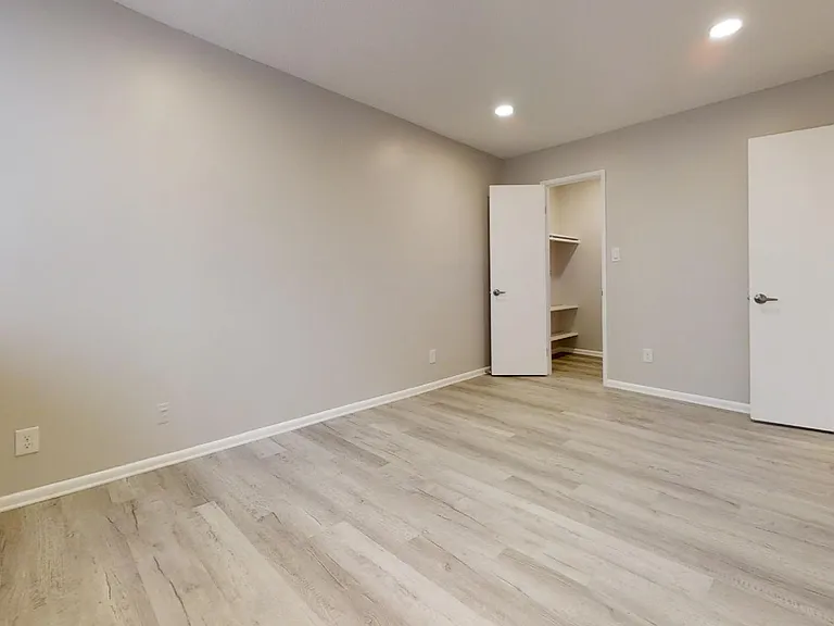 1822 Metzerott Rd #305 — Photo 29