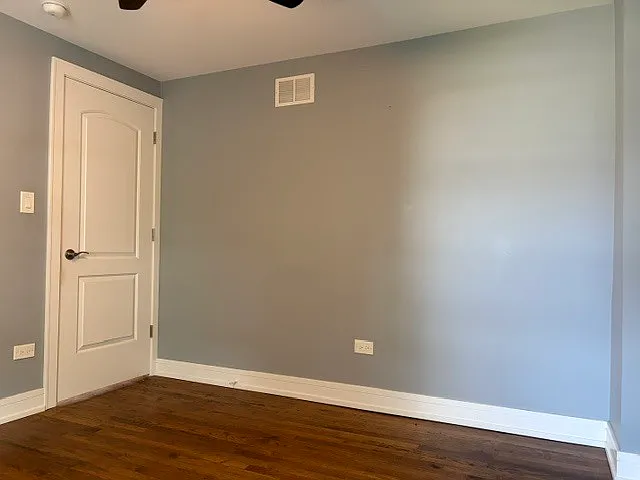 5129 W 64th Pl — Photo 18