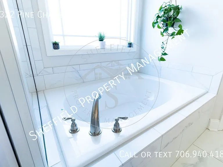 7322 Pine Chase Dr — Photo 21