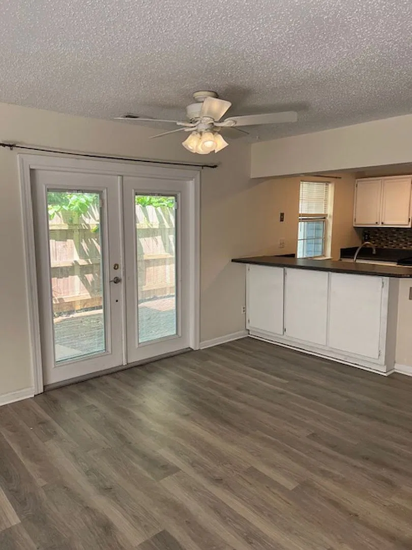 Columbus Station Condo — Photo 4