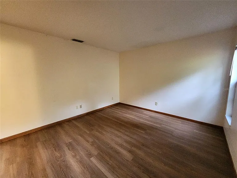 1209 SW 80th Dr — Photo 17