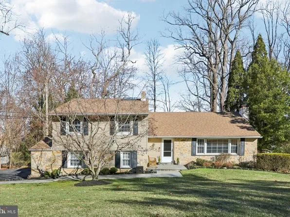 352 Friendship Dr, Paoli, PA 19301