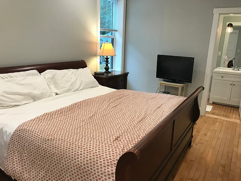 4322 N Leavitt St #1 — Photo 6