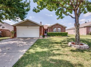 1811 Berkeley Dr, Glenn Heights, TX 75154