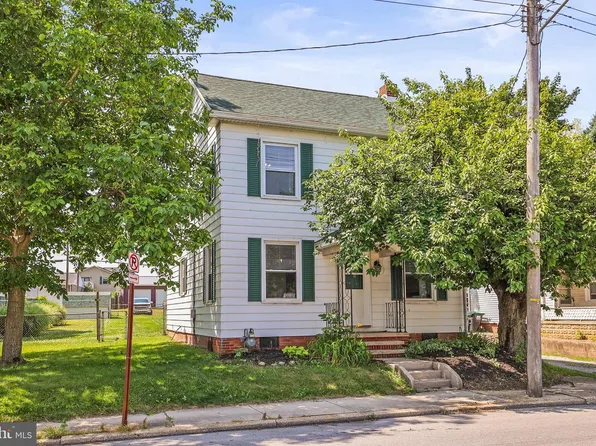 711 York St, Hanover, PA 17331