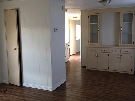 dining/kitchen