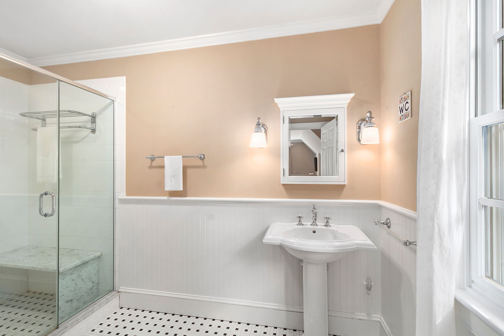  1st Floor Master Bath