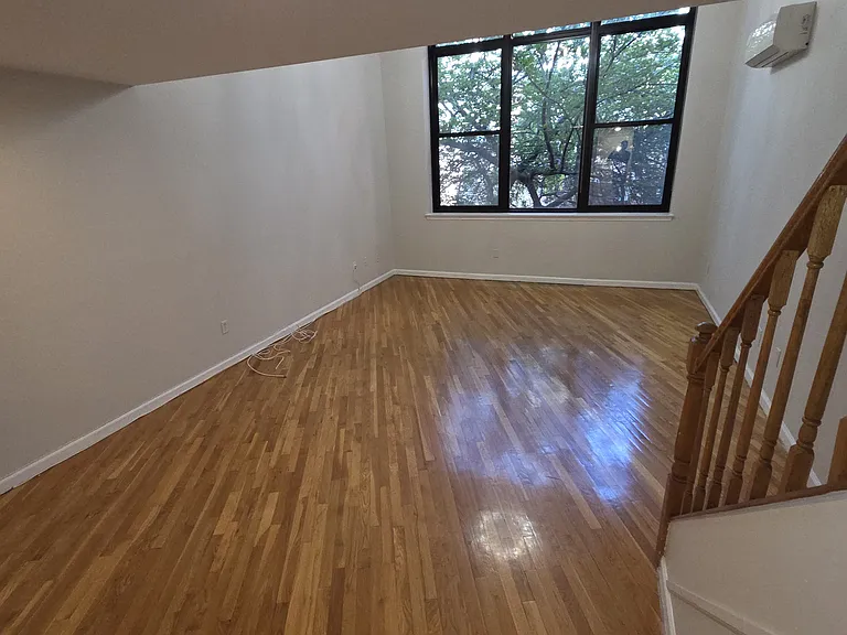 181 Erie Street — Photo 3