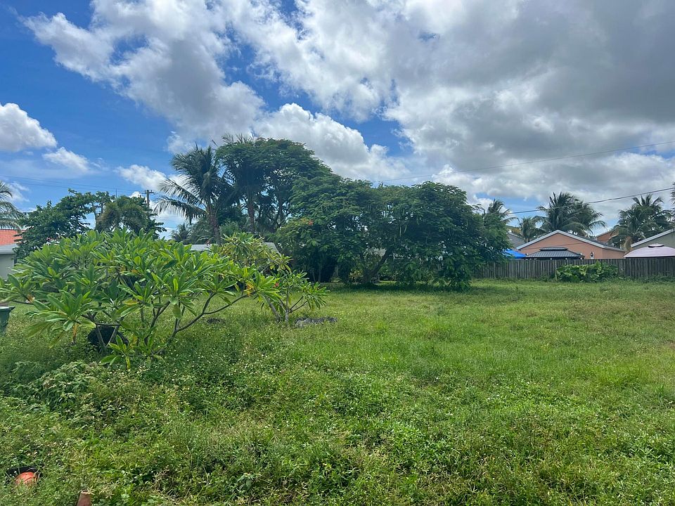 2nd image of 3900 Espan Court