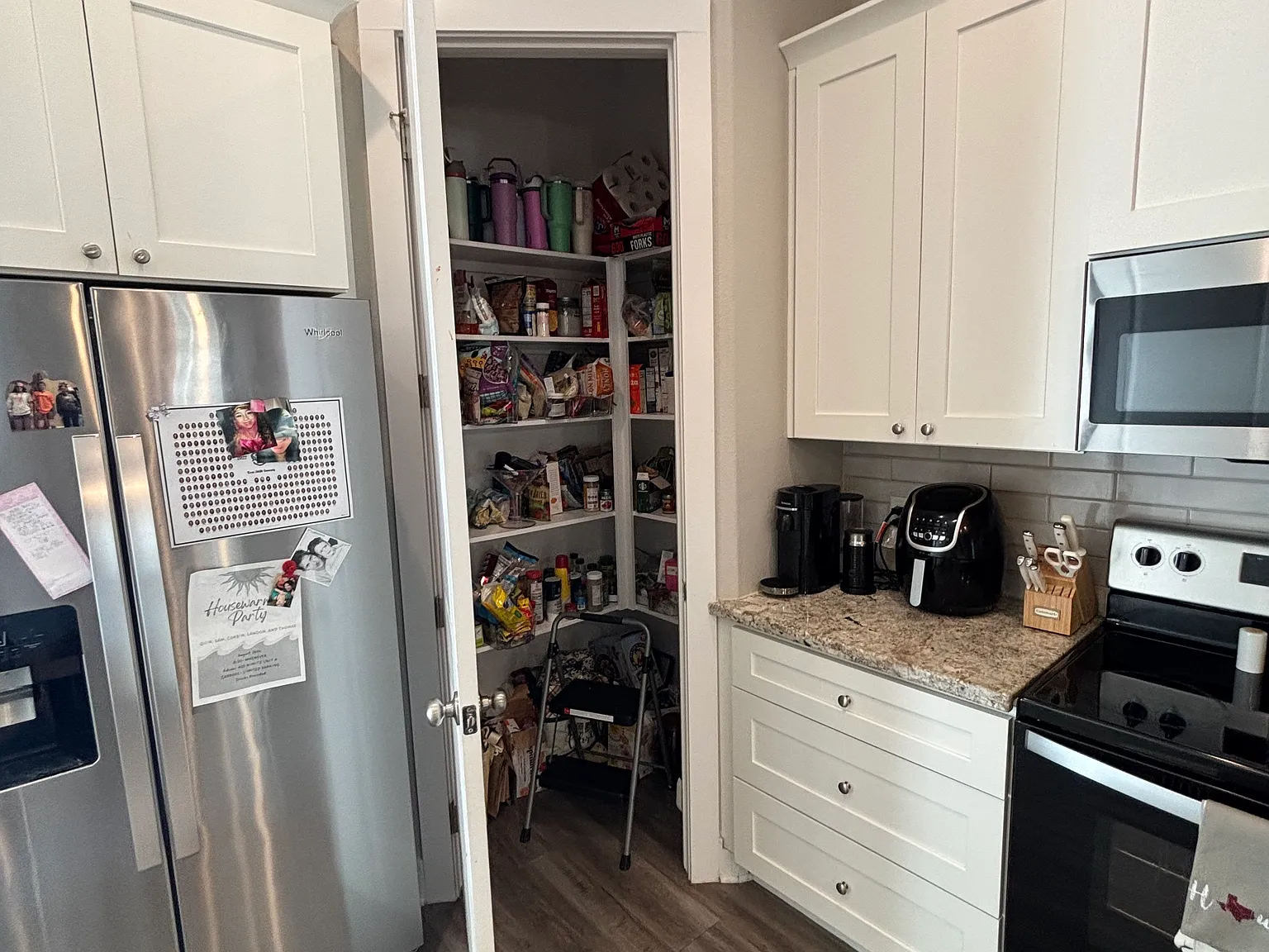 403 Eisenhower St — Photo 4