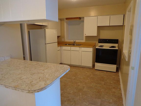 4th image of 1053 Patricia Ln