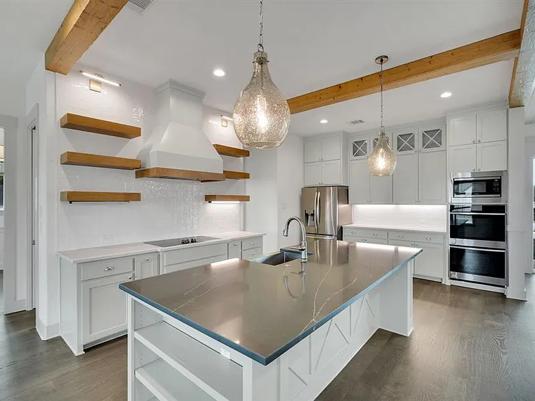 140 Farish Ln — Photo 10