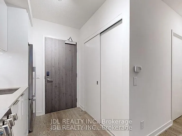 25 Richmond St E #408 — Photo 38