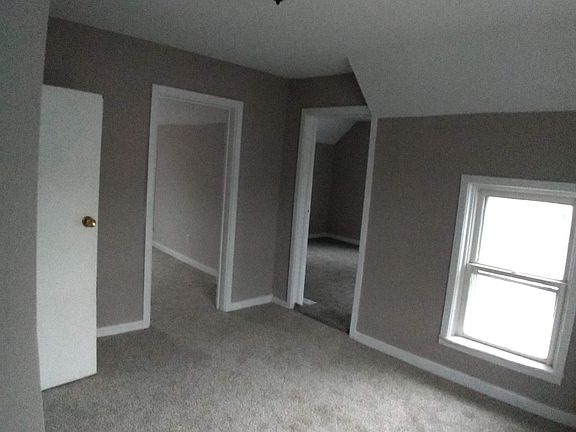 3rd image of 308 Aspenwald Ave