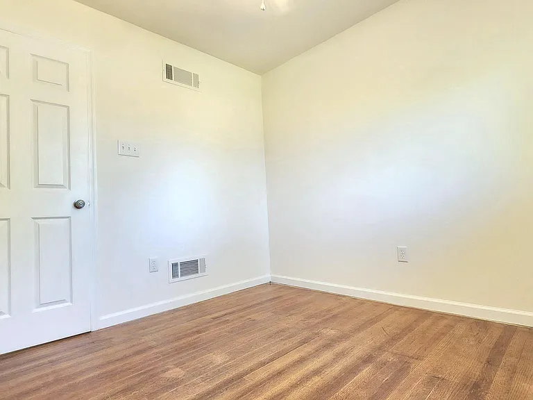 5 Glenwood Dr — Photo 26