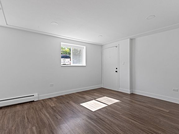 2nd image of 3523 S Cherokee St #5288331