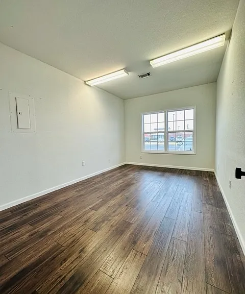 2729 E Nettleton Ave #E — Photo 8