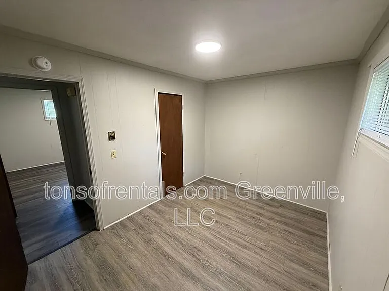 133 B Pleasant Dr — Photo 7