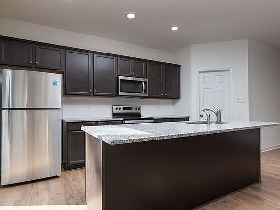 5th image of 11253 Benton Pointe Way