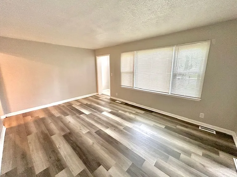 4734 Blue Haven Dr NW — Photo 5