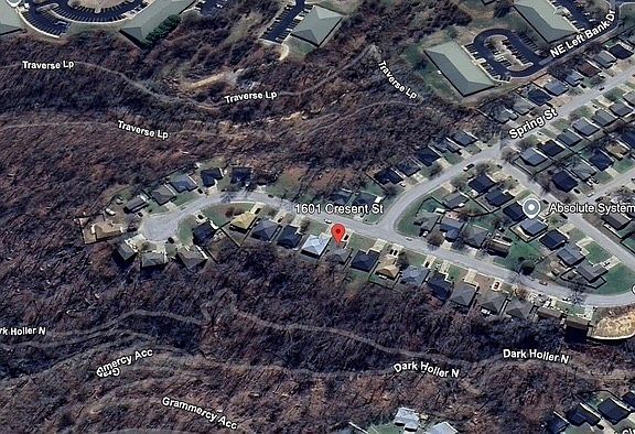 2nd image of 1601 Crescent St