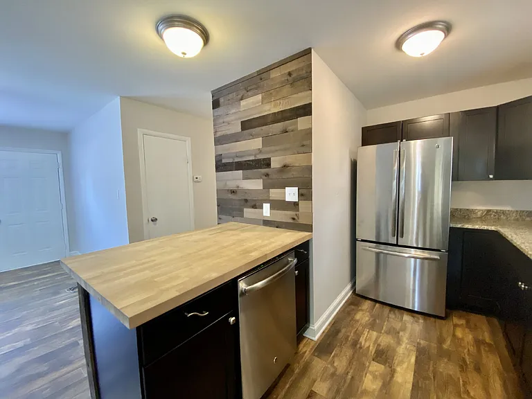 1108 Ridgewood Dr — Photo 5