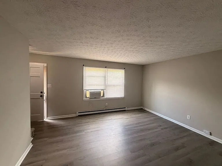 314 Walters Ln #B — Photo 19