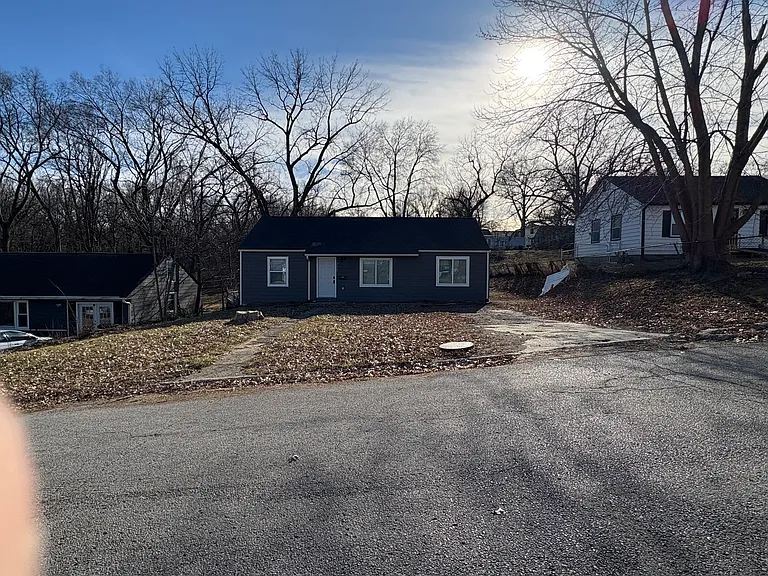 2605 Oak Grove Rd — Photo 13