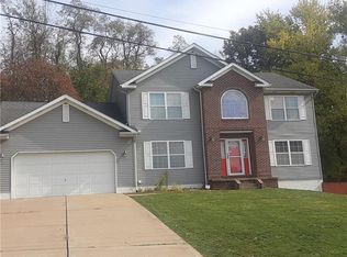 130 Fairview Dr, Verona, PA 15147