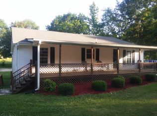 1034 Greenmor Dr SE, Bessemer, AL 35022