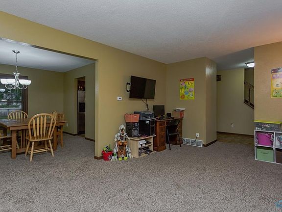 5th image of 3486 Piper Dr