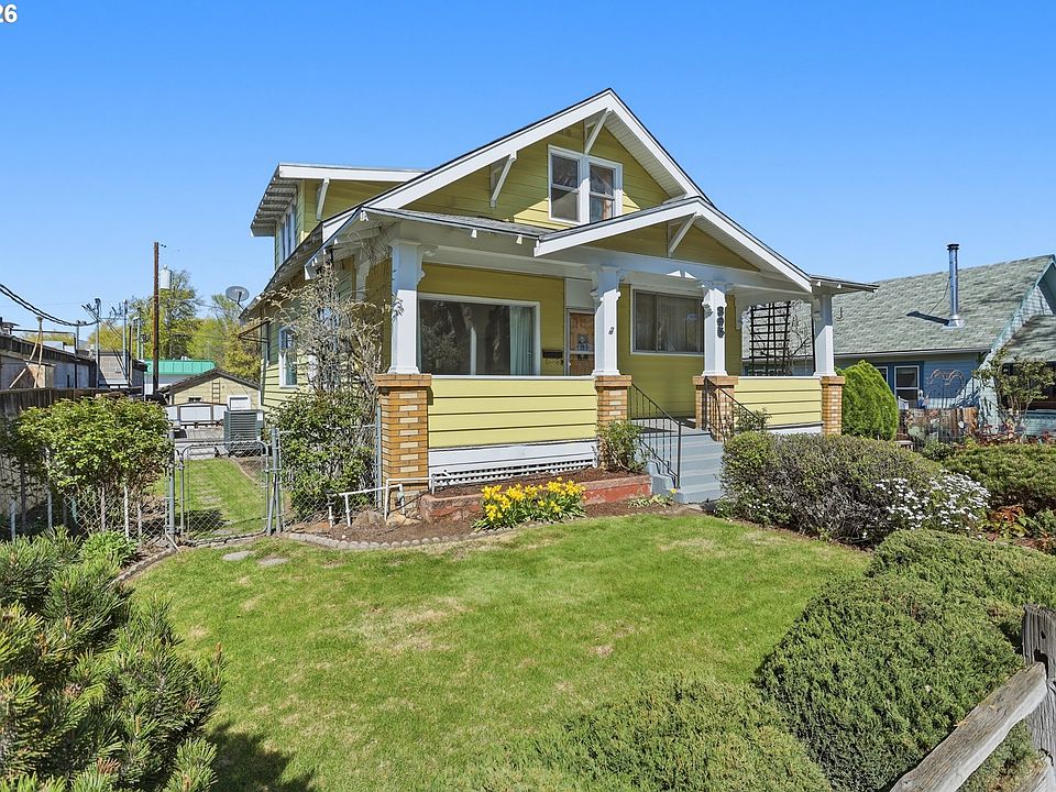 1st image of 805 E 12th St