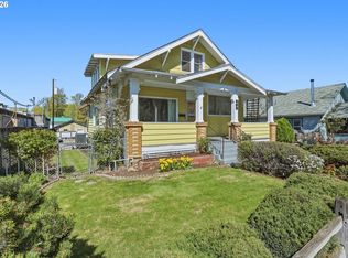 805 E 12th St, The Dalles, OR