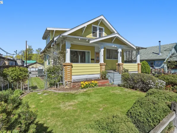 805 E 12th St, The Dalles, OR 97058